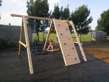 DĚTSKÉ HŘIŠTĚ Monkey´s Home LÁDÍK B