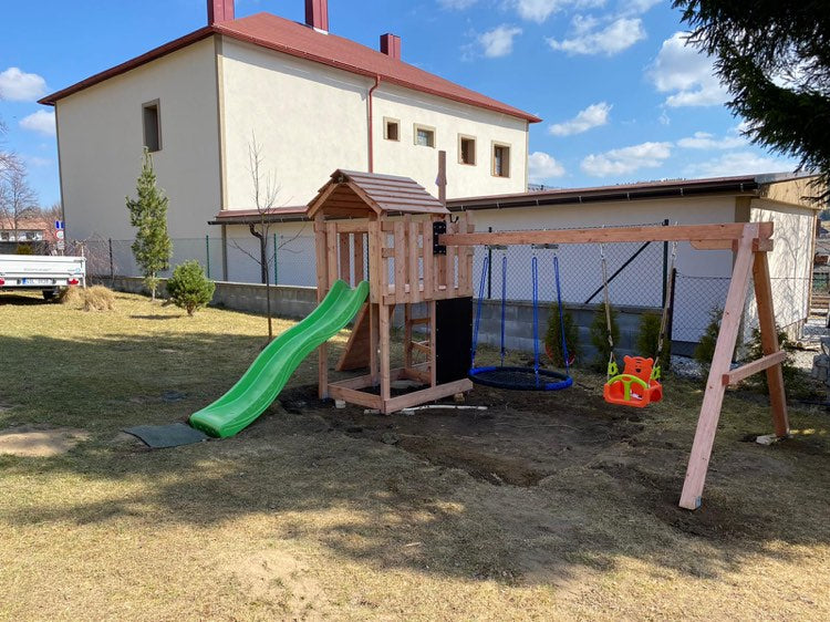 Dětské hřiště Monkey´s Home Malý pirát RED se žlutou skluzavkou