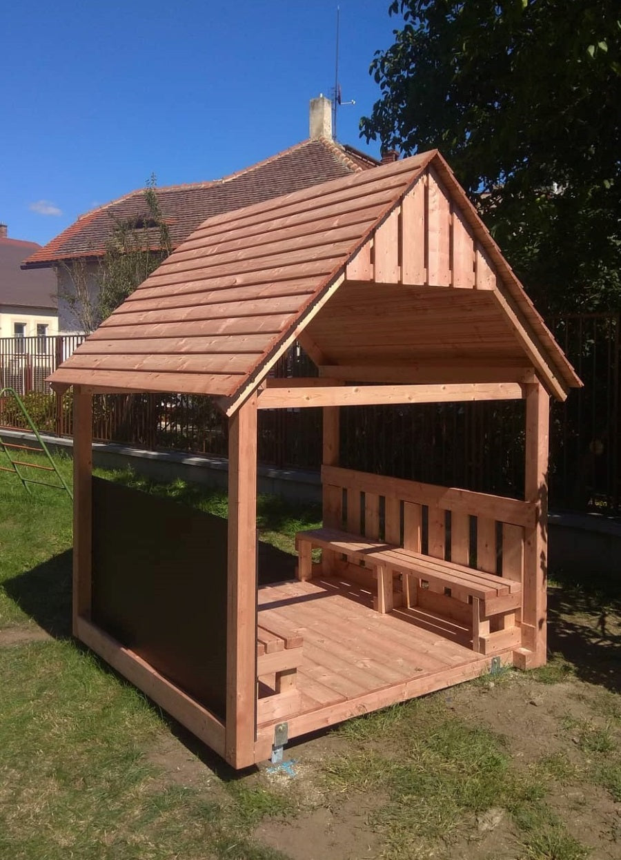 Monkey altánek - Sunny House - s půltabulí