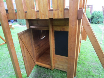 DŘEVĚNÉ DVEŘE  pro hřiště Max a Variant E