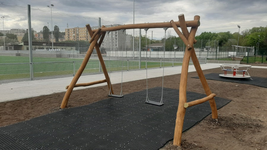 houpačka Duoswing II z akátu - s houpacími sedáky