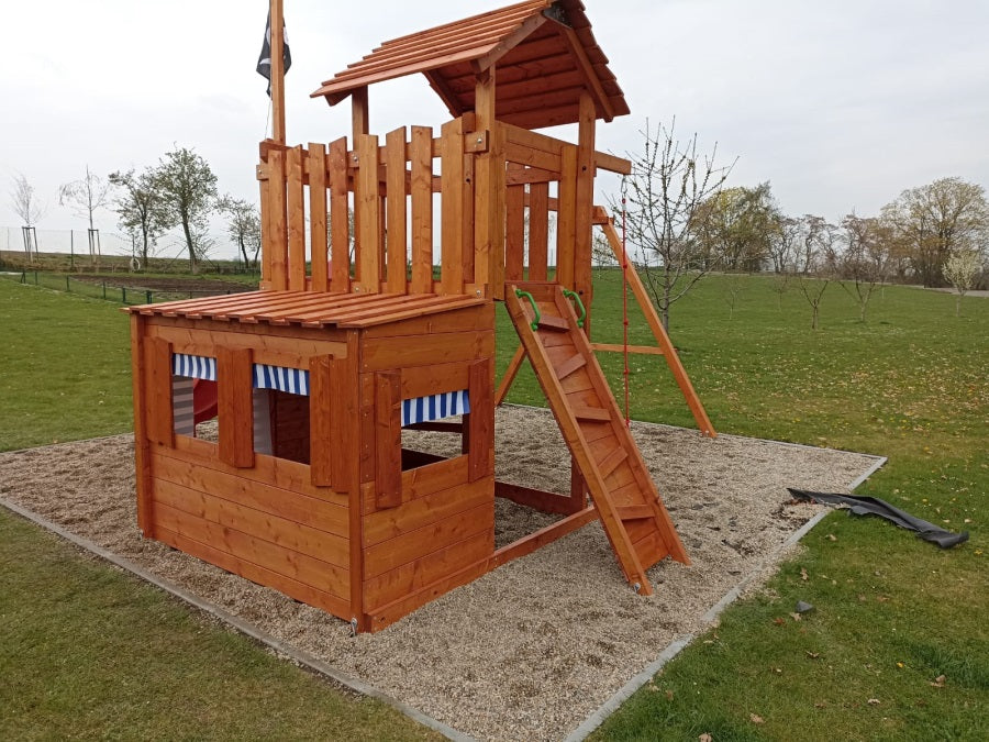 Dětské hřiště Monkey´s Home Velký pirát JOLLY červená