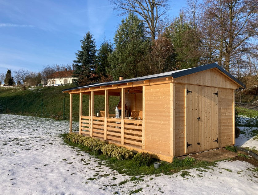 Zahradní altán Herold A3366 AA Plus s plnou boční stěnou a terasovou podlahou(3,1 + 15,8 m2)